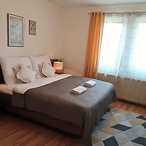 Апарт-отель Orient Apartmanhaz, Эгер