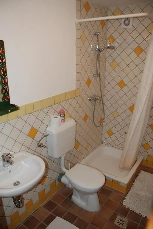Hungaria Vendeghaz Hotel Eger